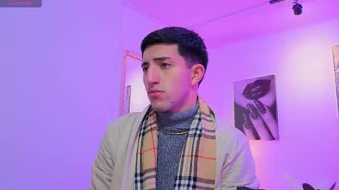 un_sluttyy online show from February 4, 11:16 am