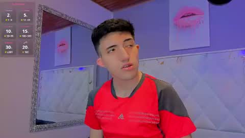 un_sluttyy online show from June 19, 11:37 am