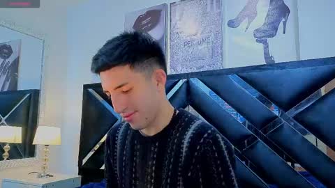 un_sluttyy online show from April 21, 11:27 am