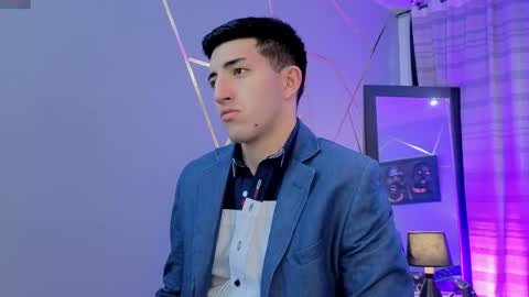 un_sluttyy online show from November 29, 11:45 am