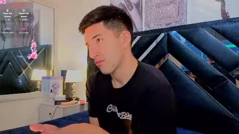 un_sluttyy online show from June 27, 11:57 am