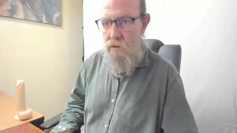 Uncle Hottie online show from March 4, 6:04 pm