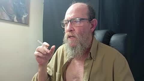 Uncle Hottie online show from April 7, 6:52 pm