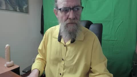 Uncle Hottie online show from March 9, 5:40 pm