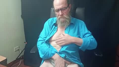 Uncle Hottie online show from March 31, 5:47 pm