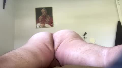 Hairy Sally online show from October 19, 2:31 pm