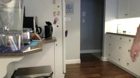 Buzz Bigcock online show from January 13, 8:58 pm