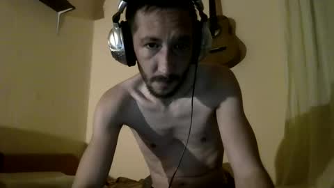 Snapshot of underguy19 chatting on October 10, 8:56 pm underguy19 online show from October 10, 8:56 pm