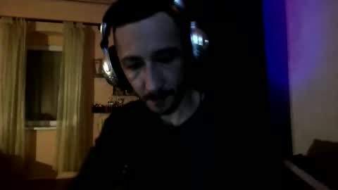 Snapshot of underguy19 chatting on October 29, 8:45 pm underguy19 online show from October 29, 8:45 pm