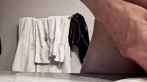 unfoldedlaundry online show from April 30, 8:05 pm