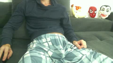 uniqueboy22 online show from March 28, 9:48 pm