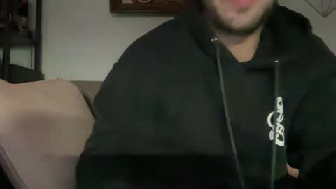 universalstudihoes online show from December 21, 9:44 am