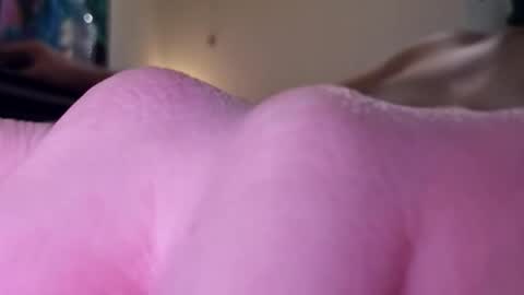 unknown8764 online show from October 27, 7:54 am