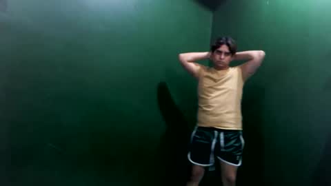 Thiago online show from November 16, 10:34 pm