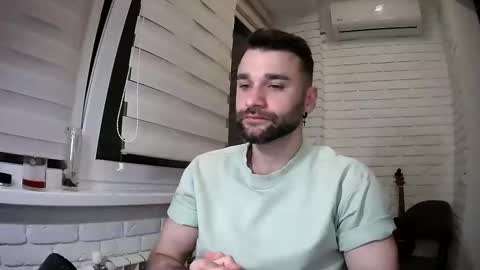 SlavaVibes online show from April 4, 8:06 pm