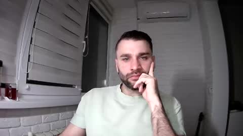 SlavaVibes online show from April 2, 5:10 pm