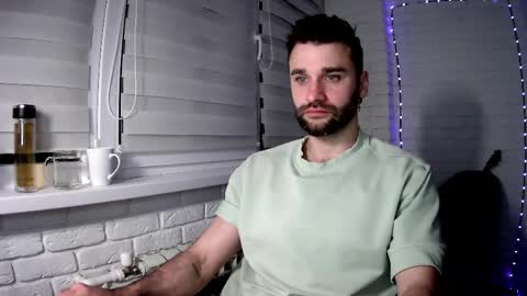 SlavaVibes online show from April 21, 9:21 pm