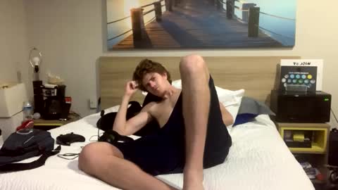 Snapshot of unverifiedbwc chatting on December 9, 8:40 pm Stepbro online show from December 9, 8:40 pm