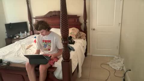 Stepbro online show from November 16, 9:39 pm