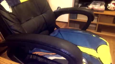 upnorthdude5 online show from April 21, 10:27 pm