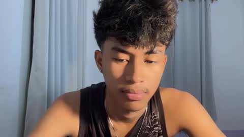 ur_fuckerbttm online show from February 1, 12:15 pm