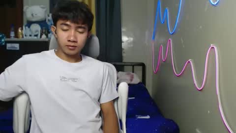 jonny online show from June 10, 9:37 pm