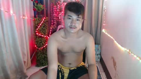 ur_hugechinito online show from January 10, 2:02 pm