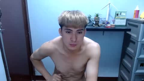 Snapshot of ur_jayqutee chatting on February 21, 11:43 pm Ur jayqutee online show from February 21, 11:43 pm