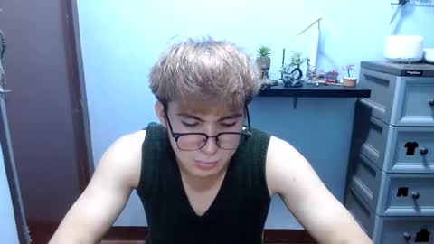 Snapshot of ur_jayqutee chatting on March 10, 7:44 am Ur jayqutee online show from March 10, 7:44 am