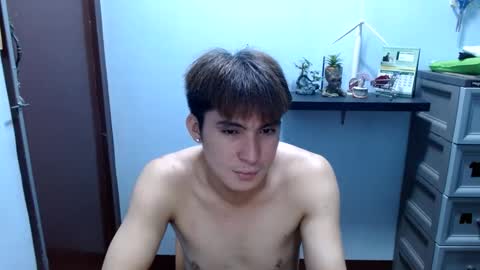 Snapshot of ur_jayqutee chatting on December 10, 7:05 am Ur jayqutee online show from December 10, 7:05 am