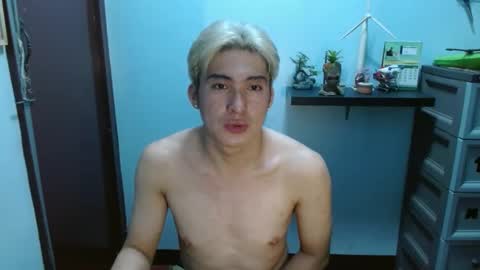 Snapshot of ur_jayqutee chatting on January 10, 9:44 am Ur jayqutee online show from January 10, 9:44 am