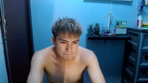 Snapshot of ur_jayqutee chatting on February 17, 3:25 am Ur jayqutee online show from February 17, 3:25 am