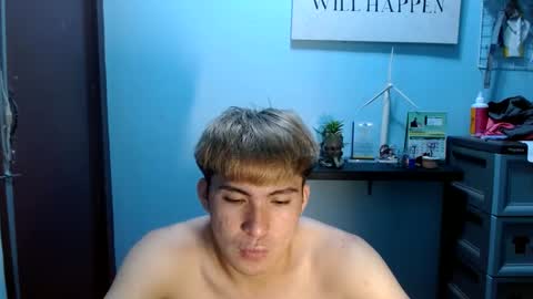 Snapshot of ur_jayqutee chatting on February 25, 4:21 pm Ur jayqutee online show from February 25, 4:21 pm