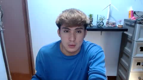 Snapshot of ur_jayqutee chatting on March 5, 7:39 pm Ur jayqutee online show from March 5, 7:39 pm