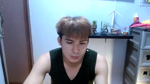 Snapshot of ur_jayqutee chatting on March 6, 7:03 am Ur jayqutee online show from March 6, 7:03 am