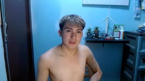 Snapshot of ur_jayqutee chatting on February 19, 5:05 am Ur jayqutee online show from February 19, 5:05 am