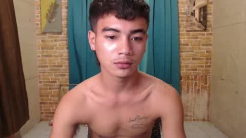 Snapshot of ur_naughtyboy_raphael chatting on September 21, 10:04 am ur_naughtyboy_raphael online show from September 21, 10:04 am