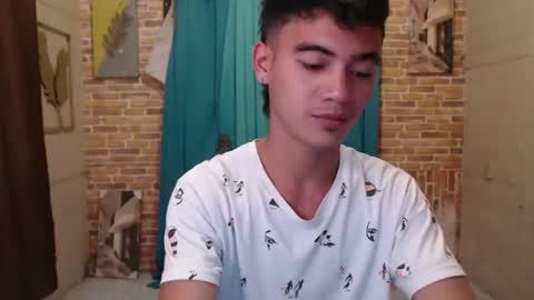 Snapshot of ur_naughtyboy_raphael chatting on September 13, 9:32 am ur_naughtyboy_raphael online show from September 13, 9:32 am