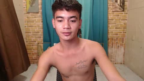 Snapshot of ur_naughtyboy_raphael chatting on September 18, 12:18 pm ur_naughtyboy_raphael online show from September 18, 12:18 pm