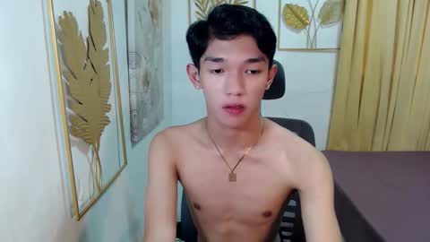 urasian_john20 online show from February 28, 3:16 am