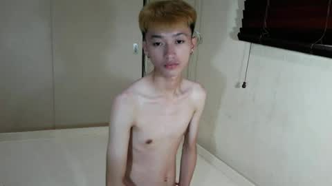 urasian_ladyboyxxx online show from May 6, 12:17 pm