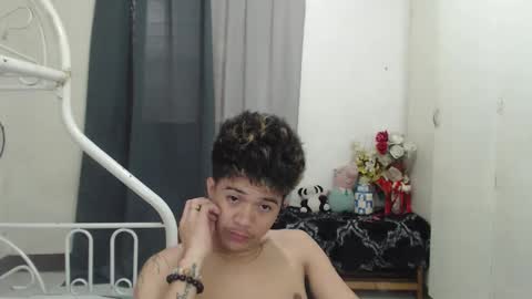 urasian_mike online show from February 5, 1:45 am