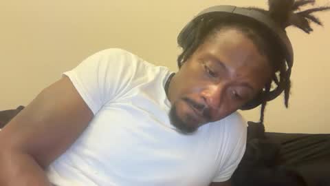 Snapshot of urbandick5 chatting on October 31, 3:52 am urbandick5 online show from October 31, 3:52 am