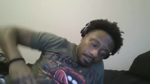 Snapshot of urbandick5 chatting on March 11, 11:48 pm urbandick5 online show from March 11, 11:48 pm