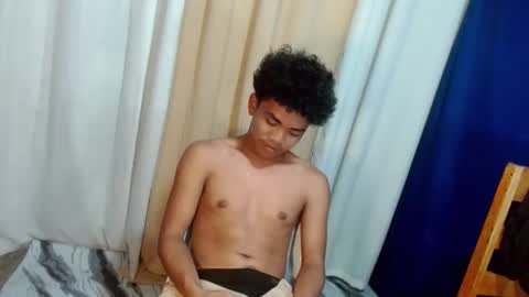 urboyvenz online show from April 28, 8:24 pm