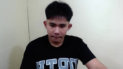 Snapshot of urcutie_asianboy chatting on September 21, 6:02 am KEN online show from September 21, 6:02 am