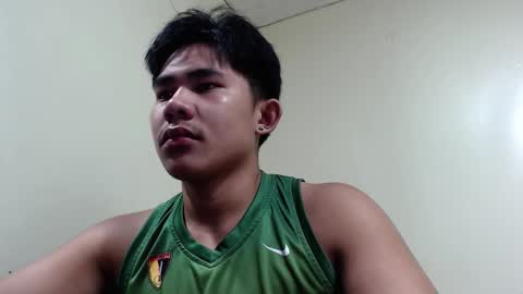 Snapshot of urcutie_asianboy chatting on September 16, 8:04 am KEN online show from September 16, 8:04 am