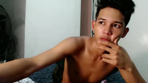 urdreamboy_clarin online show from June 11, 3:59 am