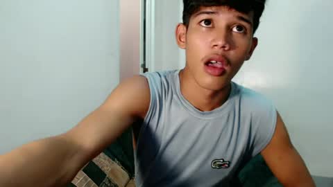 urdreamboy_clarin online show from June 18, 9:14 am