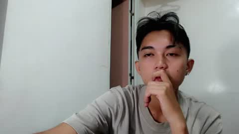 urdreamboy_prince online show from June 24, 11:35 am